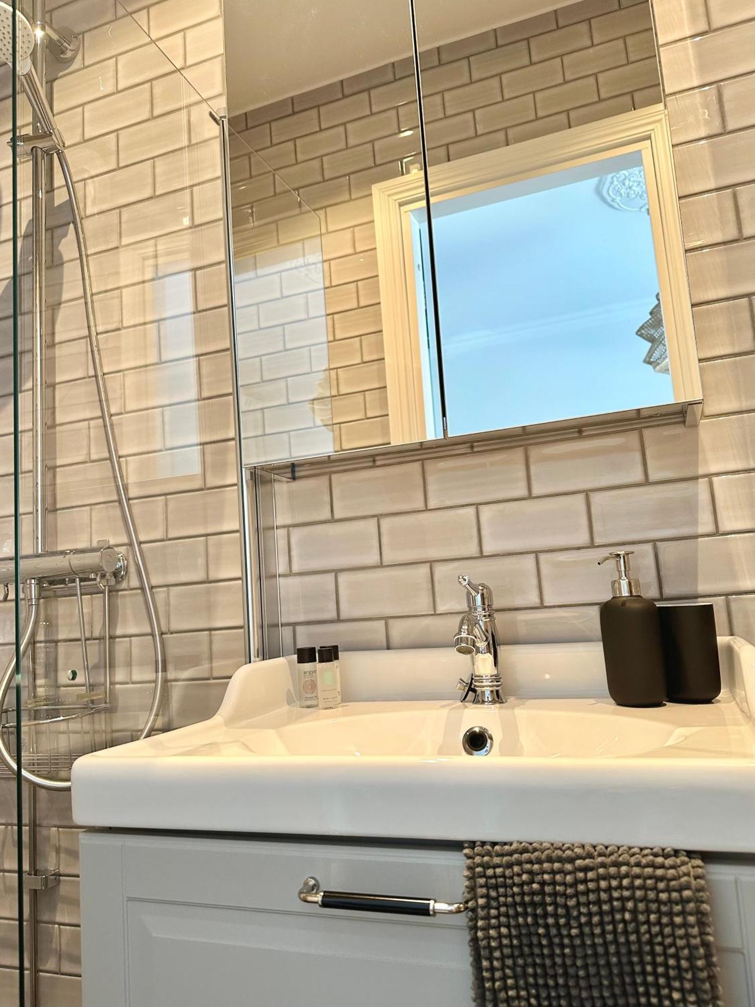 Wow, Foereningsgatan 9 Aparthotel Гьотеборг Екстериор снимка